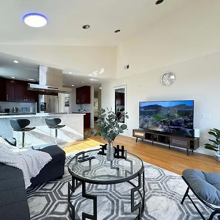 Stunning House In South Sf Villa